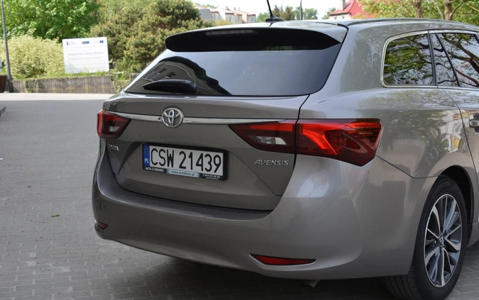 Toyota Avensis cena 48900 przebieg: 173900, rok produkcji 2015 z Grudziądz małe 704